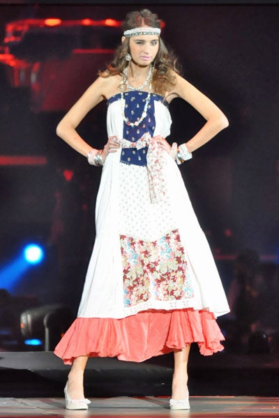 「ASIA GIRLS EXPLOSION」ファッションショー