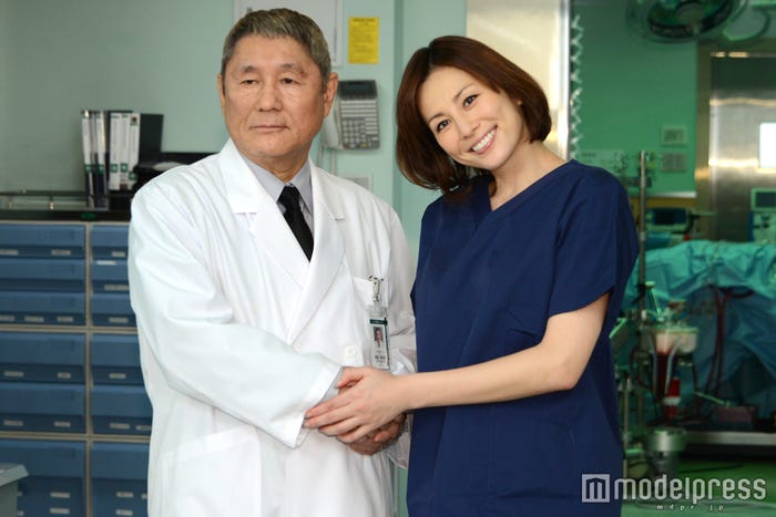 ビートたけし、米倉涼子(C)モデルプレス