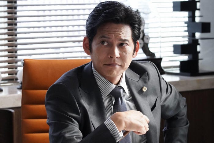 織田裕二「SUITS/スーツ」第4話より(C)フジテレビ