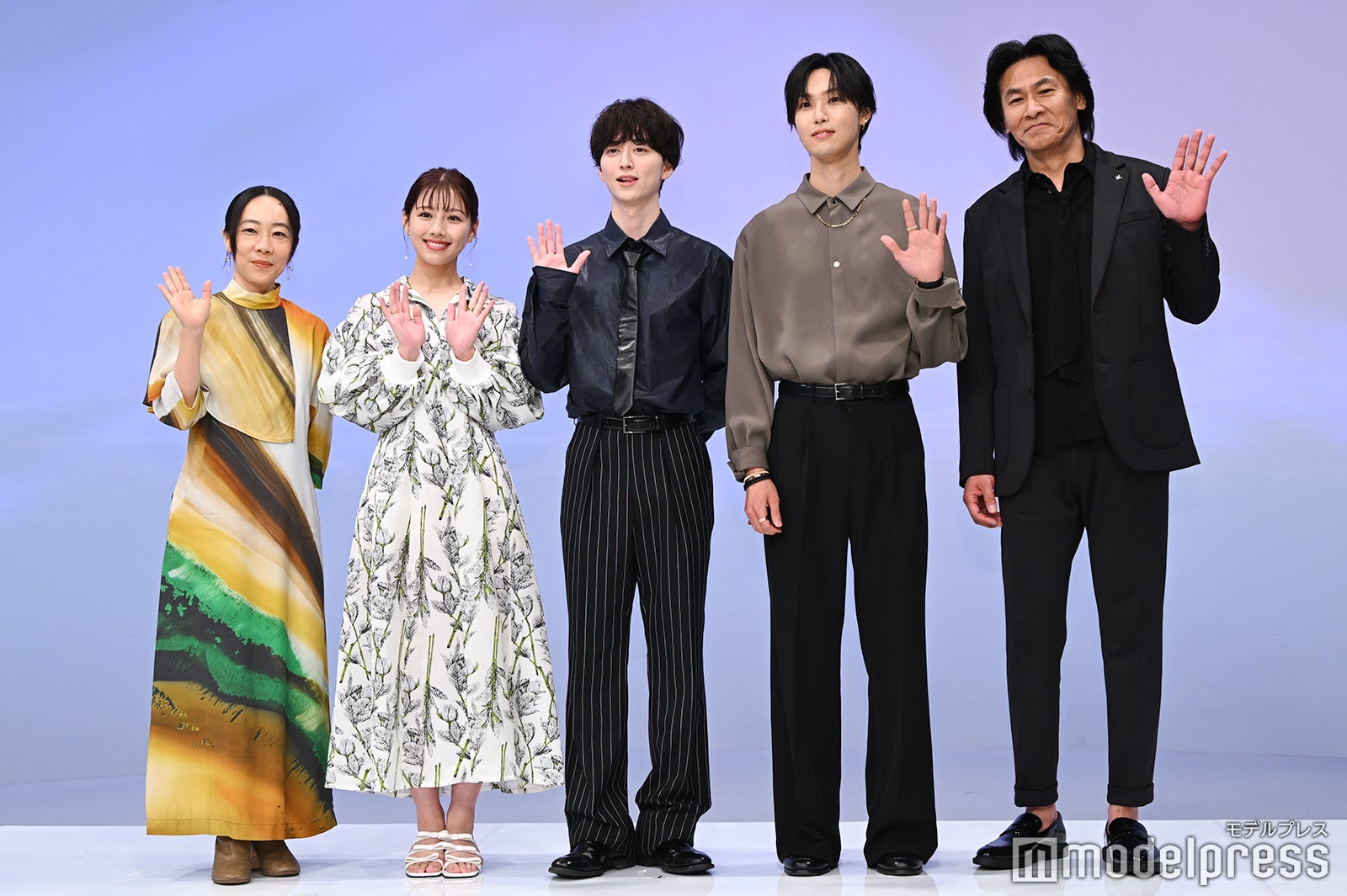 （左から）山田真歩、渡邉美穂、池田匡志、堀夏喜、高杉亘（C）モデルプレス