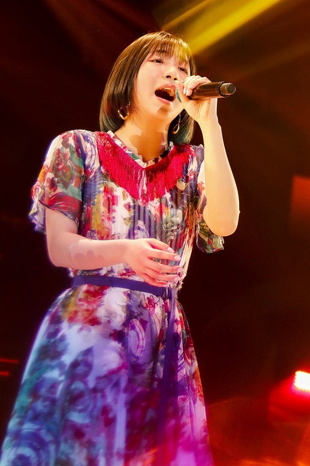 MAYU「Little Glee Monster Live in BUDOKAN 2019~Calling Over!!!!!」2月5日公演/Photo by:キセキミチコ