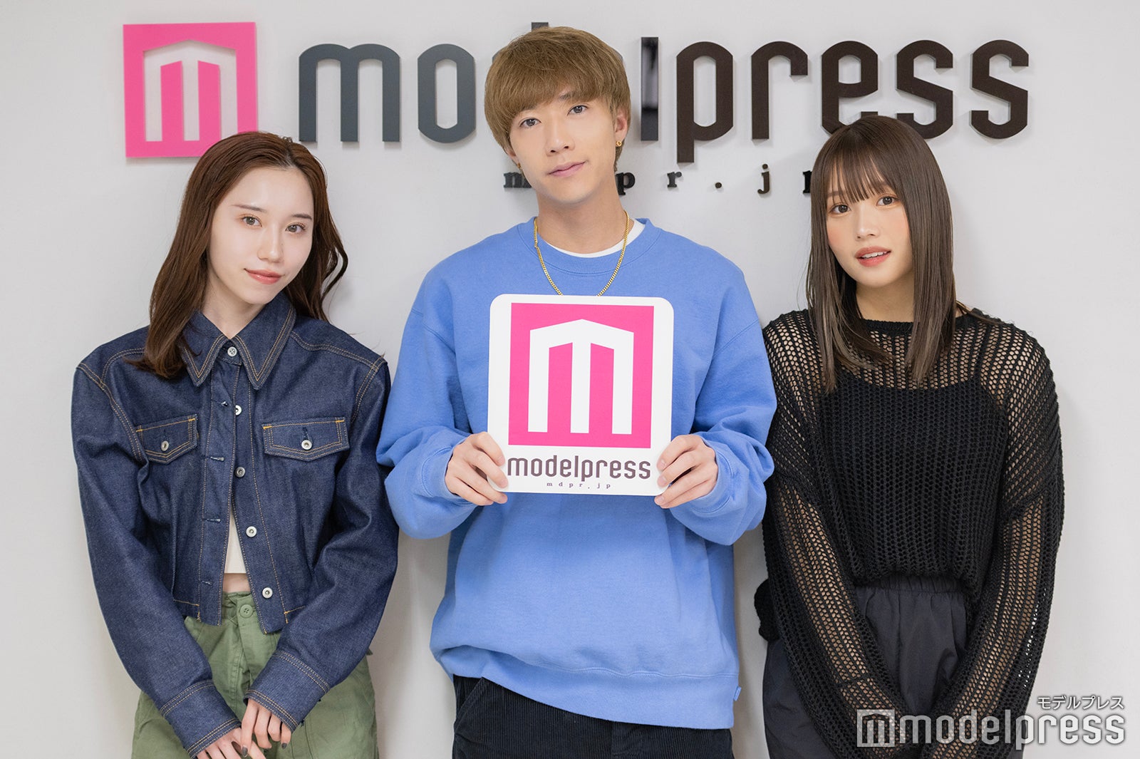 ばんばんざい（左から）みゆ、ぎし、るな（C）モデルプレス