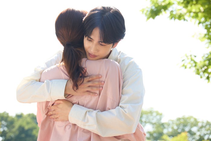 仁村紗和、志尊淳「10回切って倒れない木はない」第8話(C)日本テレビ
