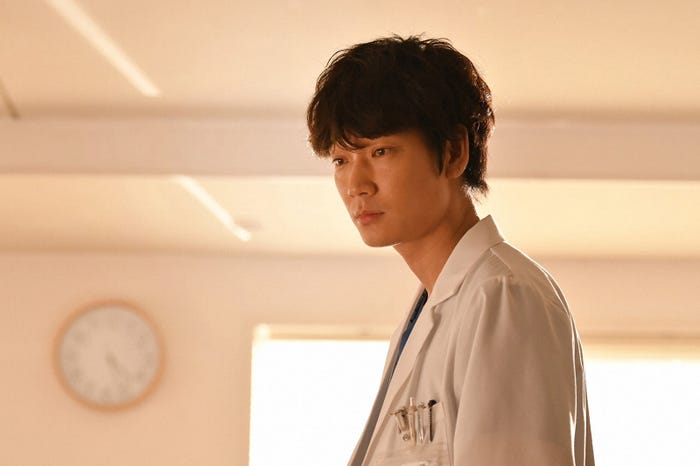 綾野剛「コウノドリ」最終話(C)TBS