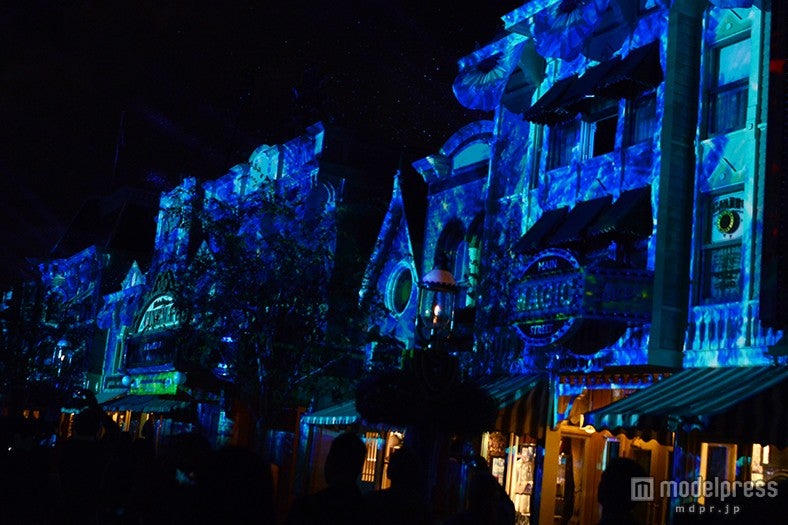 新しい花火のショー「ディズニーランド・フォーエバー」