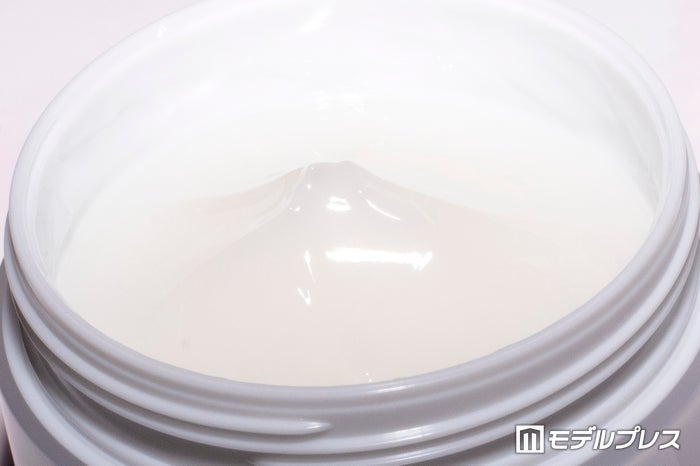 さらっとした感触でベタベタしない使い心地(C)ビューティーガール