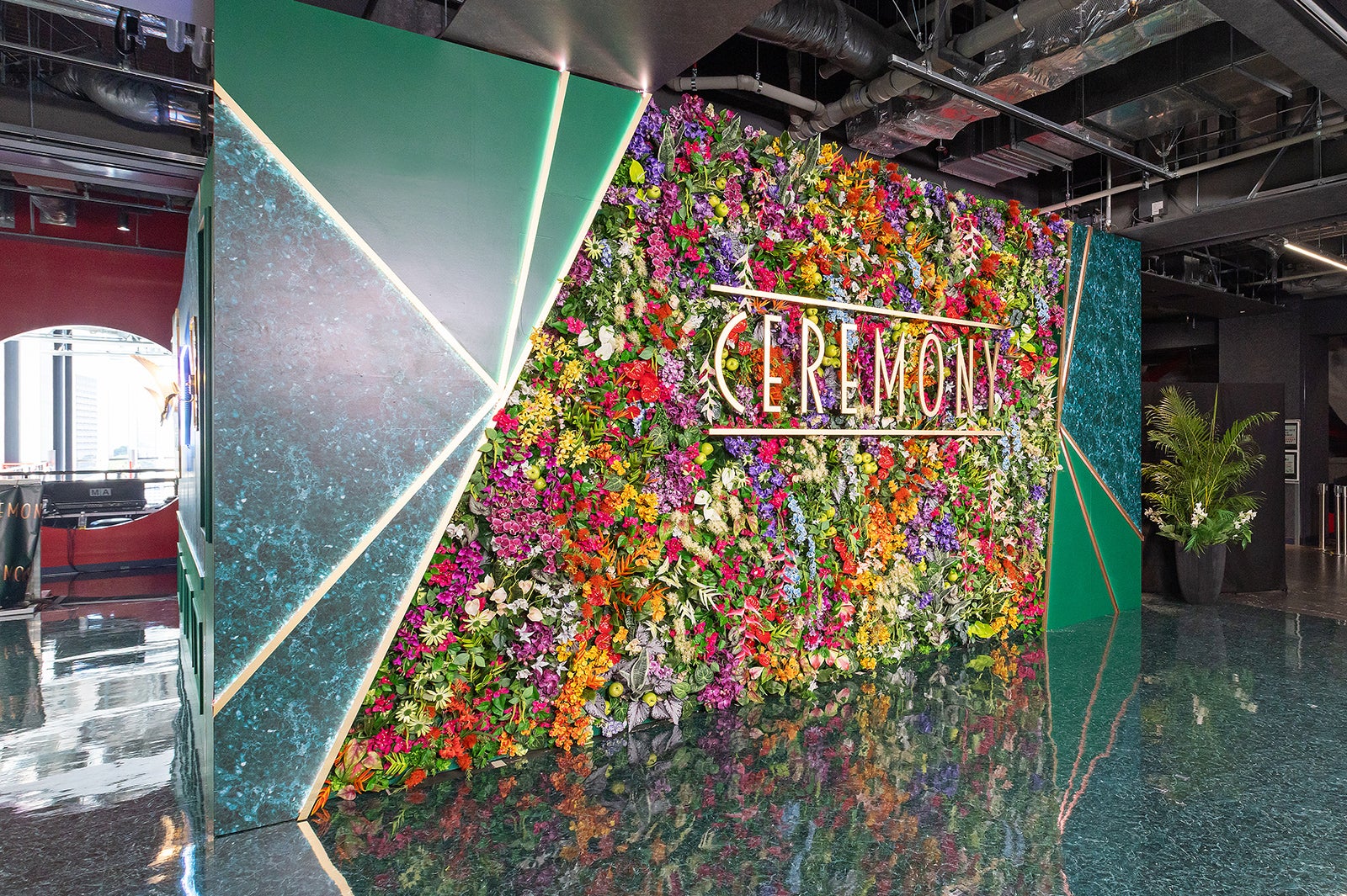 「Mrs. GREEN APPLE presents 『CEREMONY』」会場の様子（提供画像）