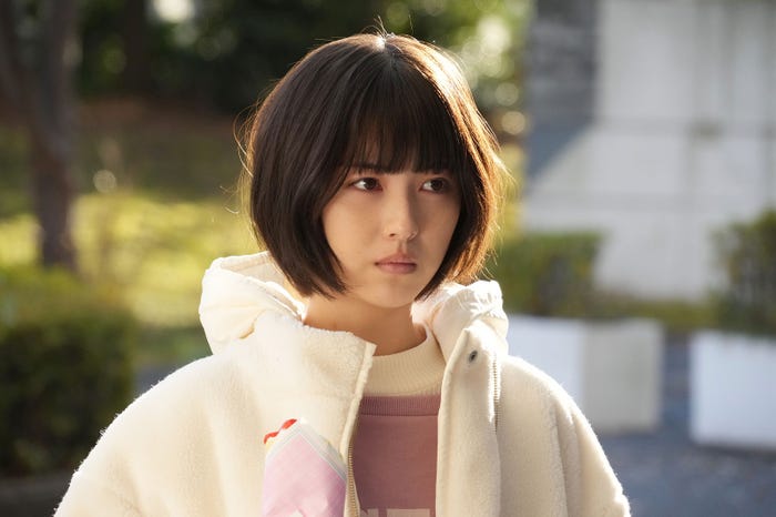 浜辺美波/「ドクターホワイト」第1話より(C)カンテレ