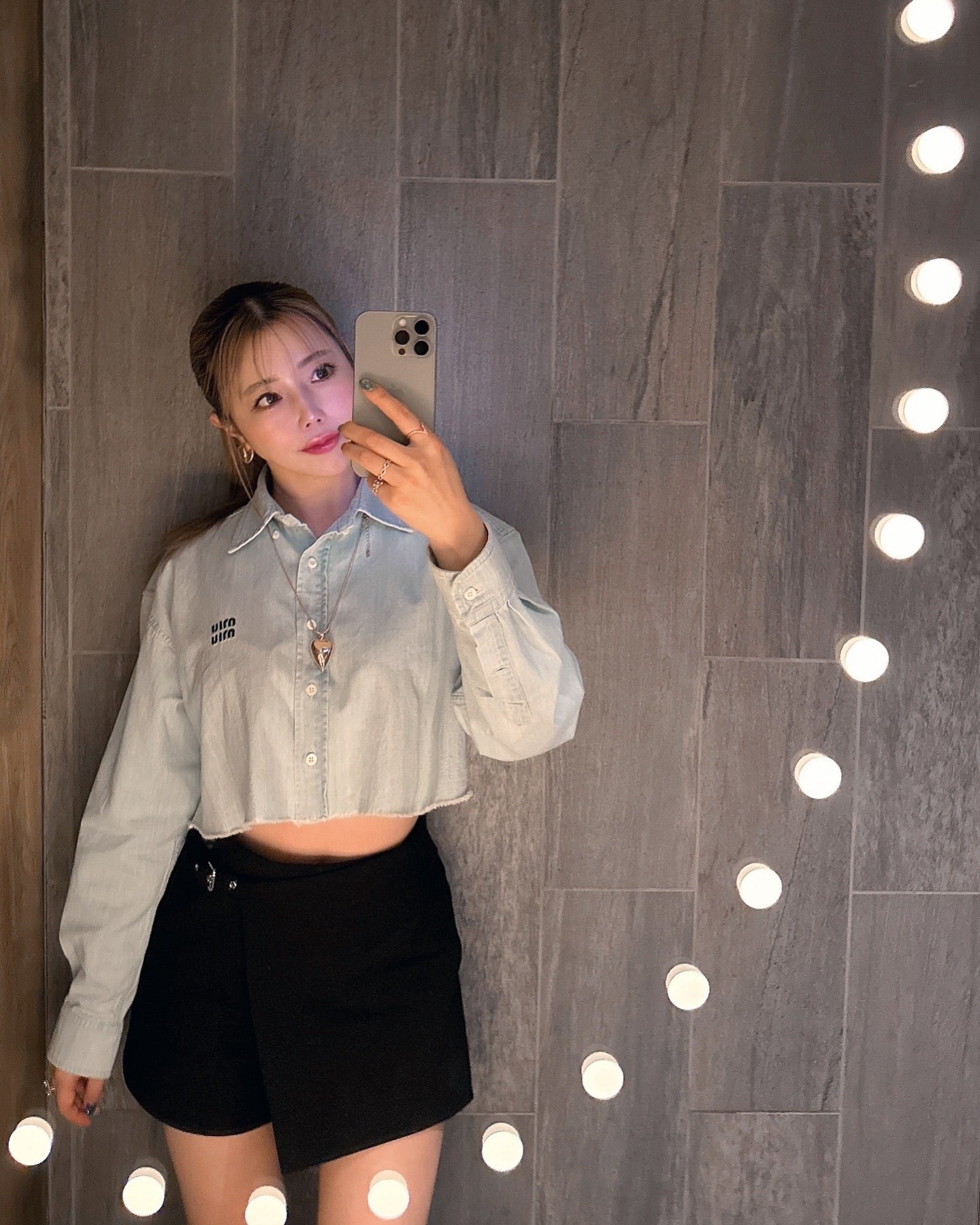 住谷杏奈、“1ヶ月で4キロ減”で美くびれ披露 ダイエット法明かす