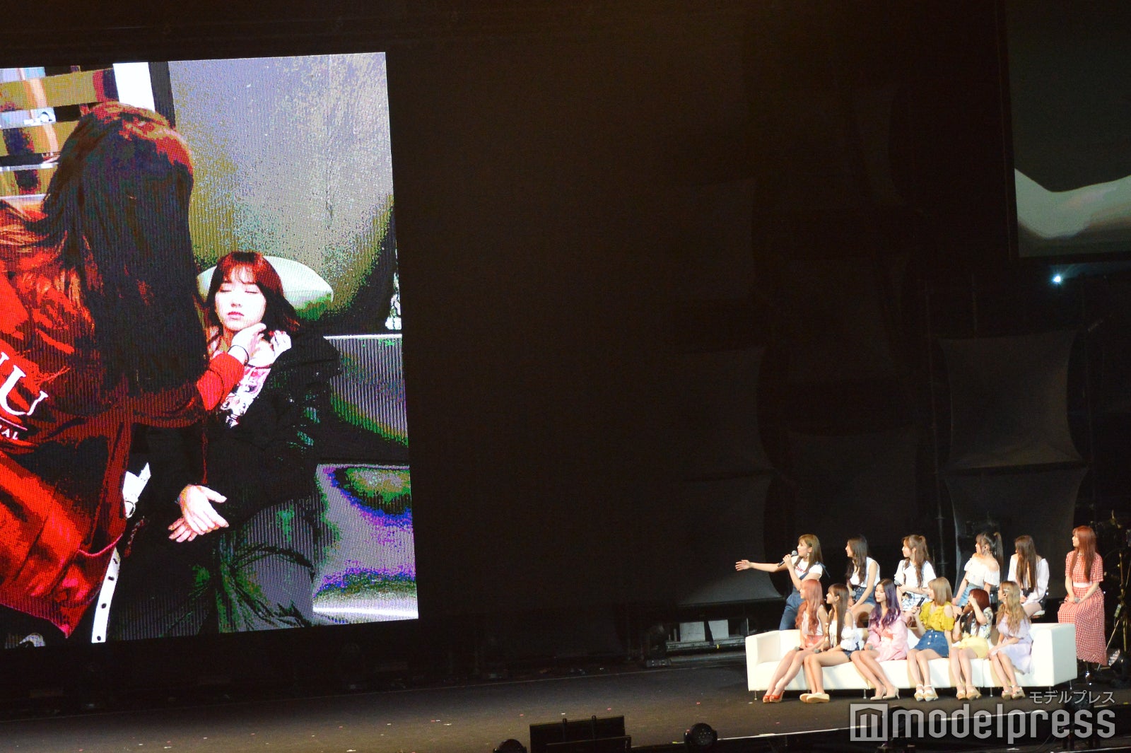 IZ*ONE （C）モデルプレス