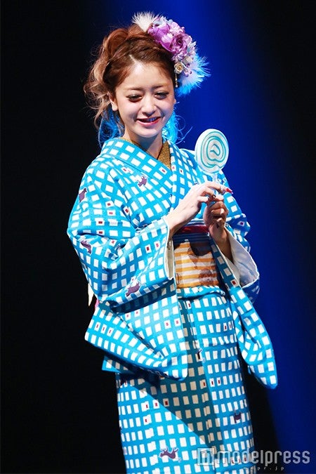 みちょぱ、キュートな着物で登場　新たな魅力を発信