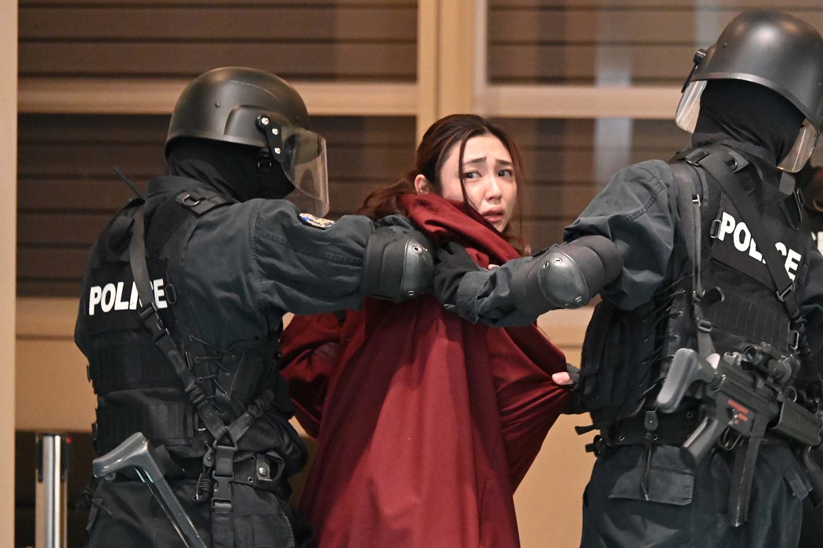 画像21/29) 「新空港占拠」“意味深”ラストが話題 青鬼（菊池風磨）の