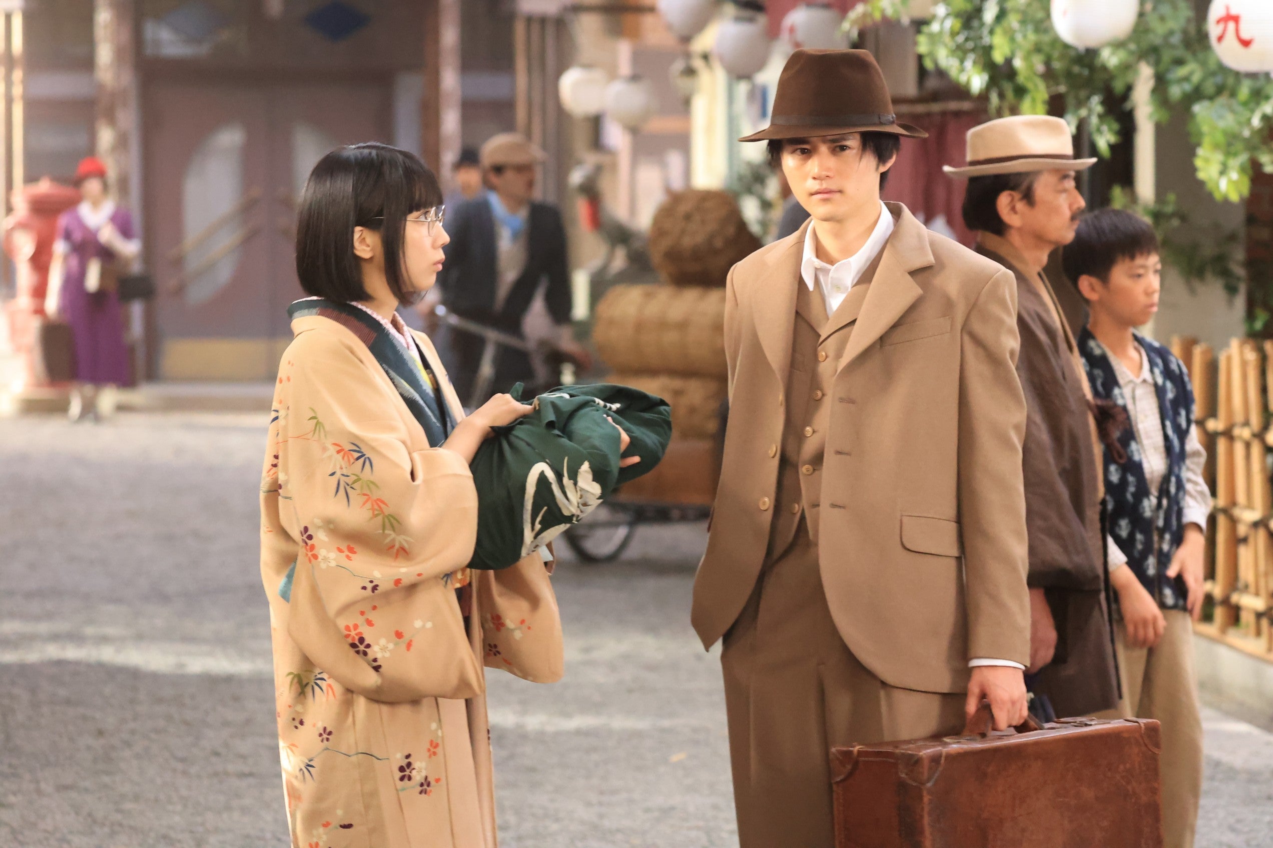 松本穂香、鈴鹿央士「嘘解きレトリック」第4話（C）フジテレビ