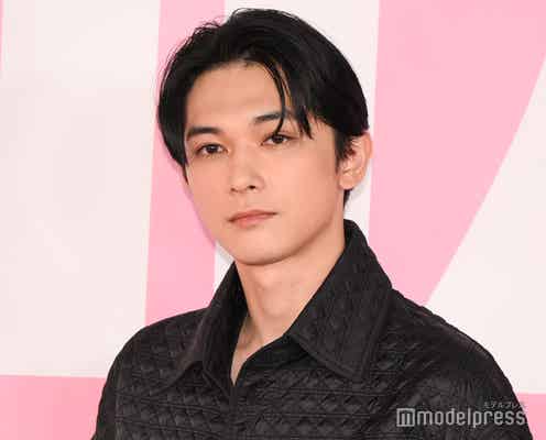 吉沢亮、ジャケットから素肌チラリ 30歳迎えプライベート充実目指す「思い出作りを楽しみたい」【ミス ディオール展覧会 ある女性の物語】