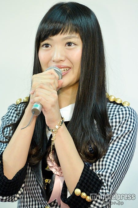 北原里英