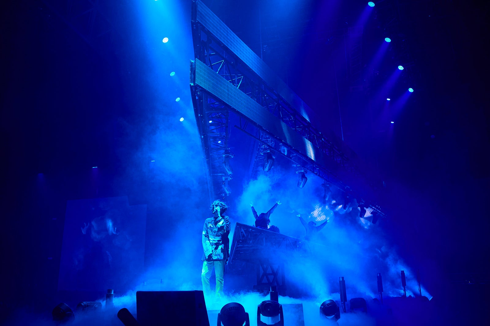 米津玄師「米津玄師 2019 TOUR／脊椎がオパールになる頃」より（提供画像）