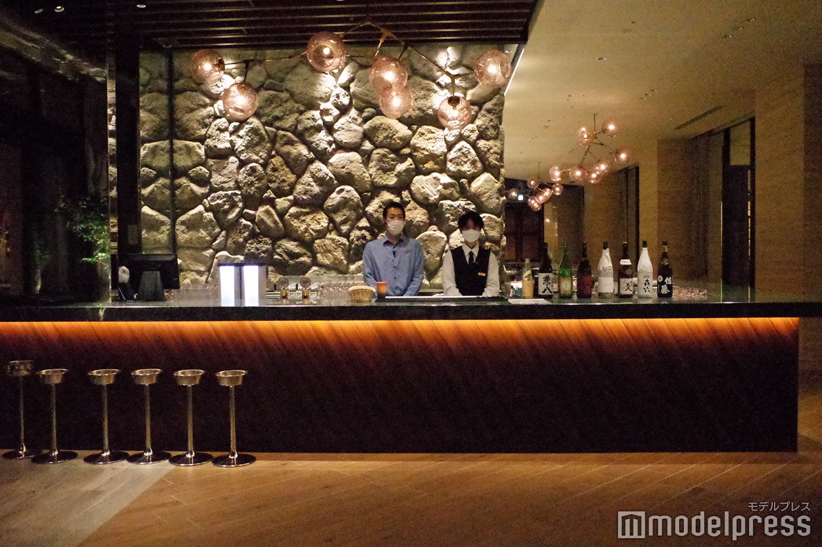 カフェ＆バー（LOUNGE）（C）モデルプレス
