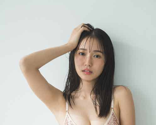 志田音々が表紙 正鋳真優(AKB48)・大槻アイリ・白川のぞみら出演グラビア企画「GIRLS graph.」第8弾発表