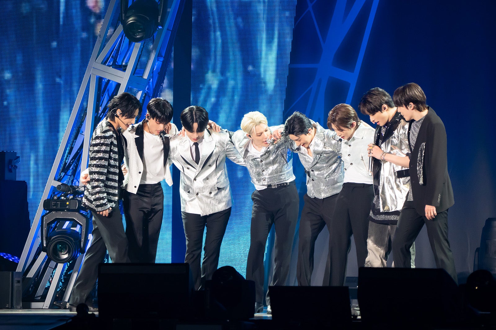 ATEEZ、“怪物も登場”壮大な物語紡ぐ唯一無二のコンサート「憑依型アイドル」の真価証明＜TOWARDS THE LIGHT : WILL TO POWER  IN JAPANライブレポート／セットリスト＞