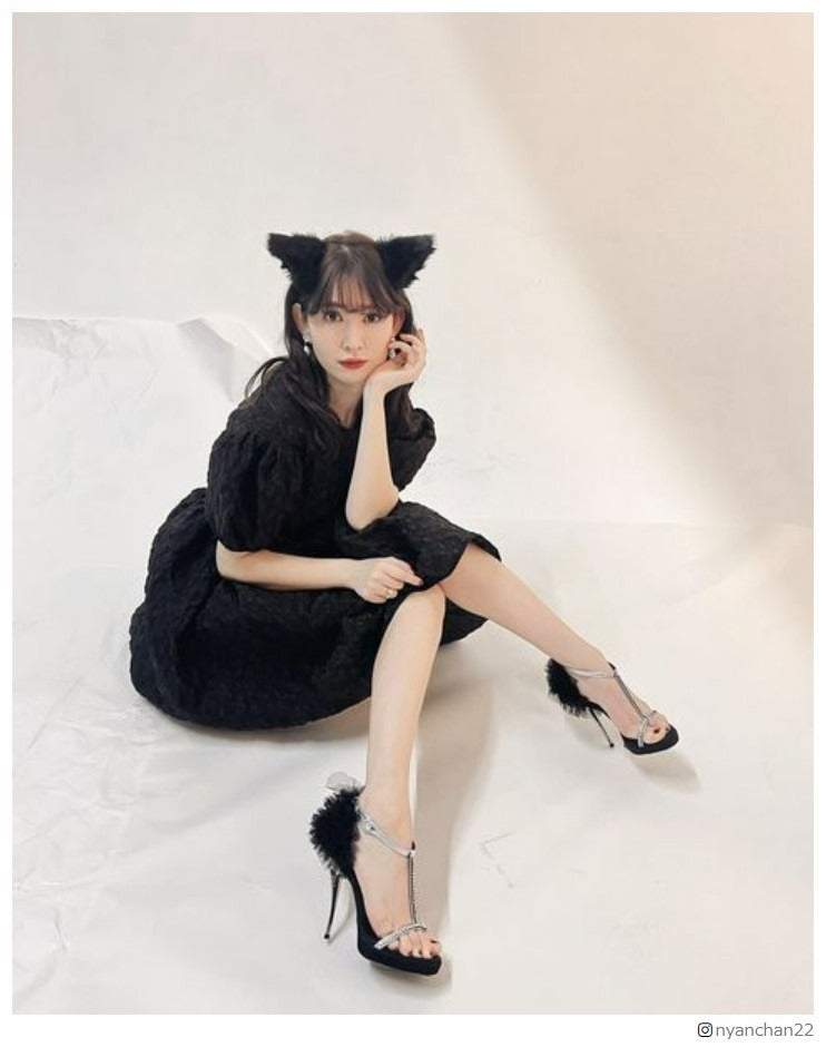 小嶋陽菜、“猫コスプレ”に反響　篠田麻里子・高橋みなみも絶賛