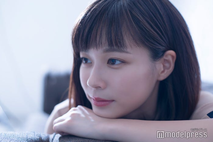 鈴木唯アナウンサー(C)モデルプレス