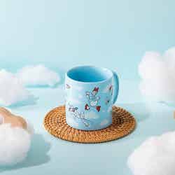 マグカップ 税込2,200円(C)Disney