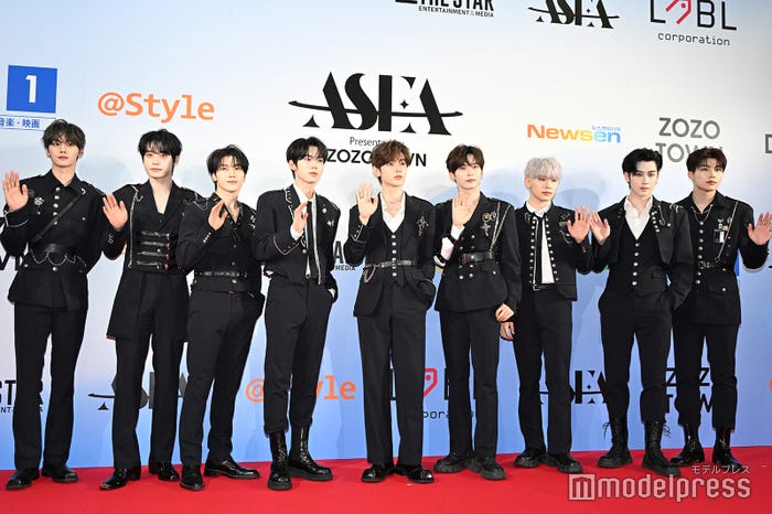 ZEROBASEONE/キム・ギュビン、キム・ジウン、ソク・マシュー、ハン・ユジン、ジャン・ハオ、ソン・ハンビン、キム・テレ、リッキー、パク・ゴヌク(C)モデルプレス