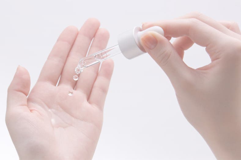 数滴で肌のターンオーバーを整える