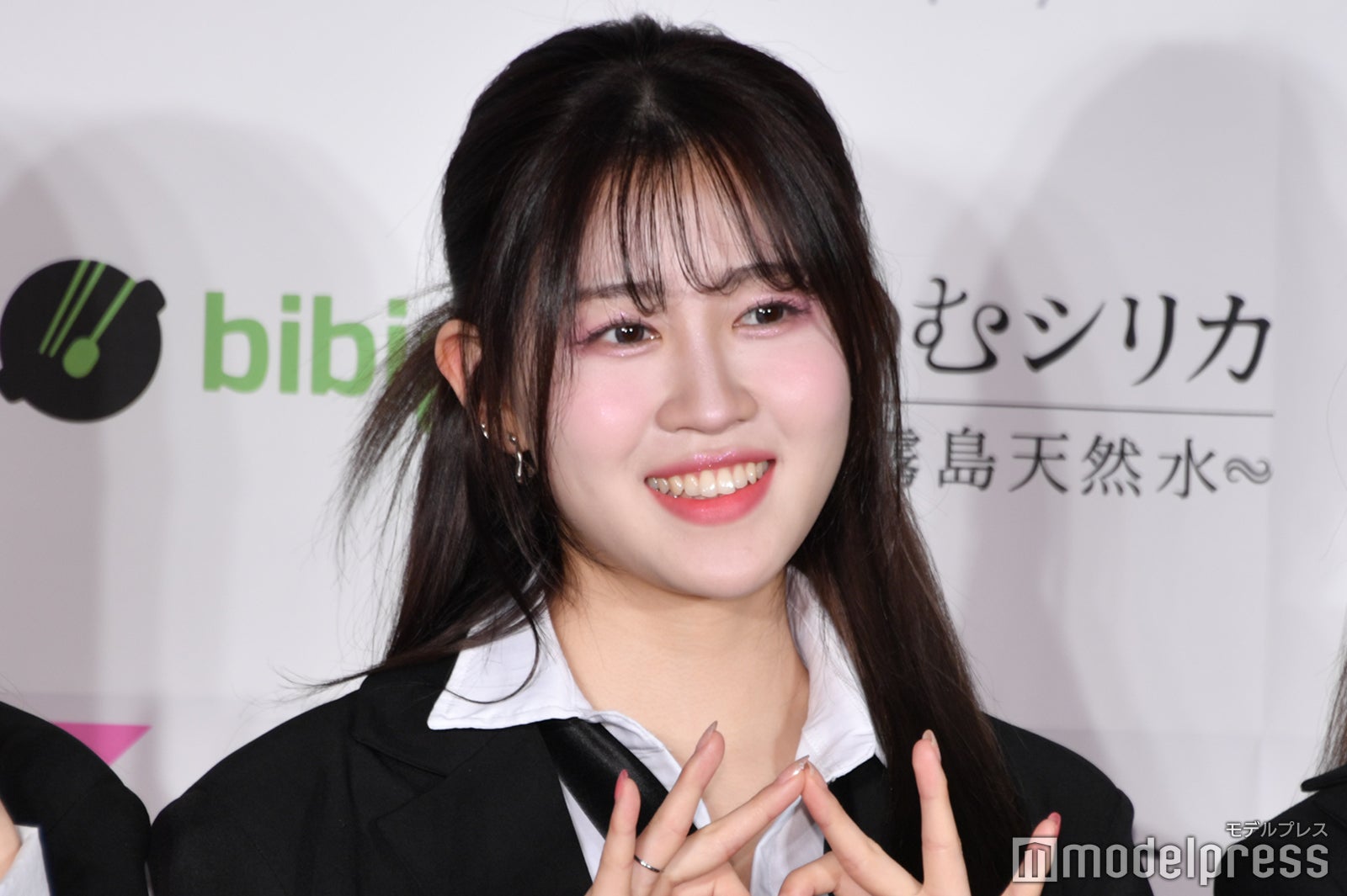 ILY:1（C）モデルプレス