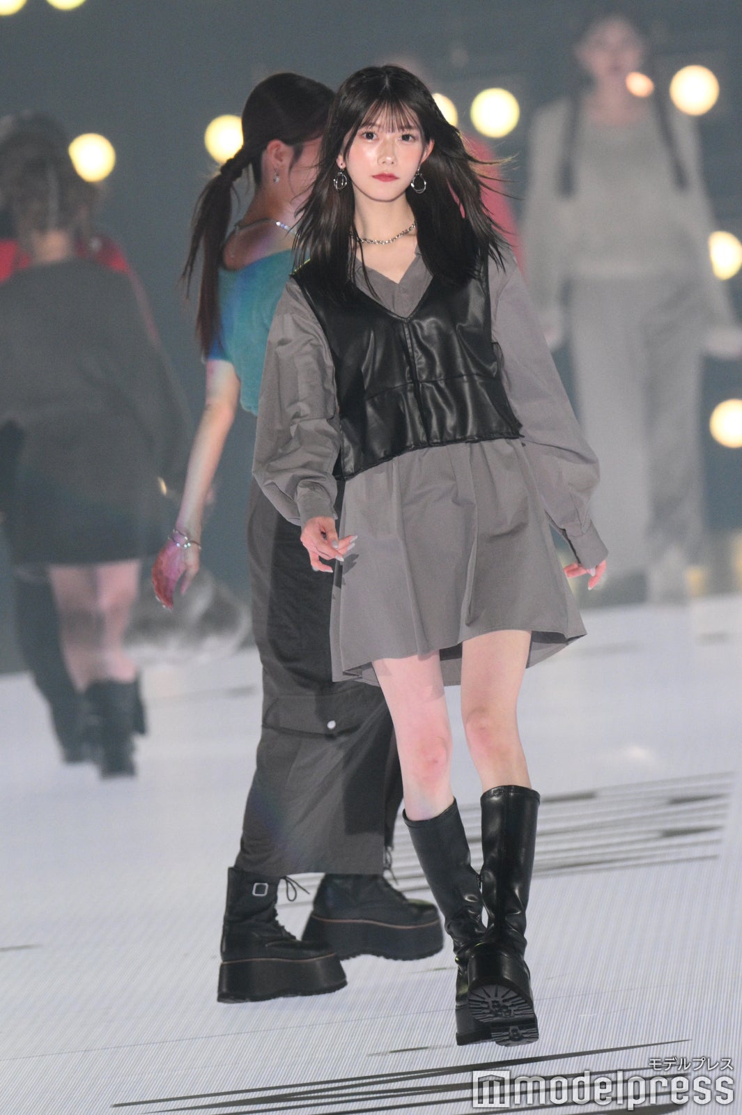 画像3/9) AKB48千葉恵里、ミニワンピで美脚スラリ 圧巻スタイル