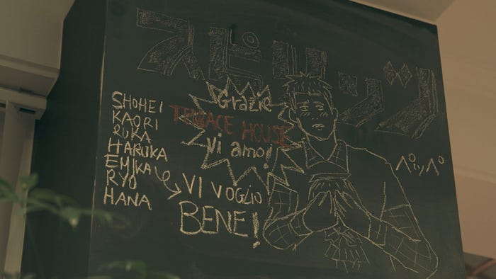 黒板にジュゼッペが残したメッセージ「TERRACE HOUSE TOKYO 2019-2020」26th WEEK(C)フジテレビ/イースト・エンタテインメント