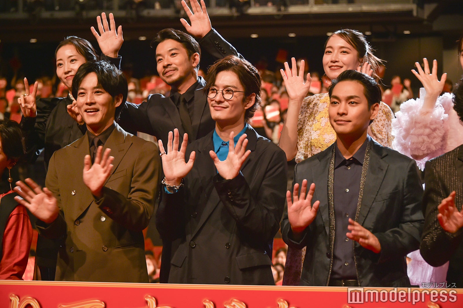 （下段左から）松坂桃李、岡田将生、柳楽優弥（上段左から）木南晴夏、仲野太賀、吉岡里帆（C）モデルプレス