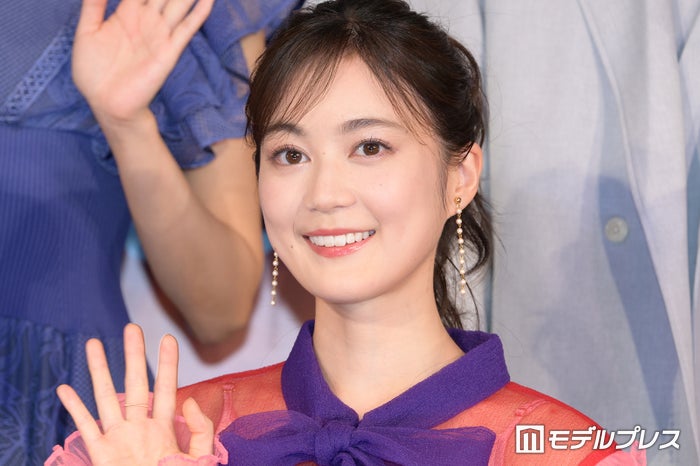 生田絵梨花、TikTok開設 初投稿で弾き語り披露「さすがの歌声」と反響