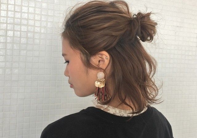 画像6 11 マフラー タートルネックがもっと可愛くなる ボブの簡単お団子ヘアアレンジ3選 モデルプレス