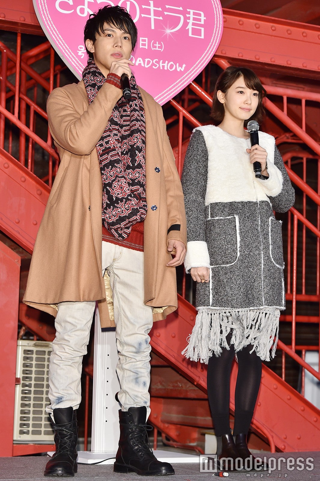 中川大志、飯豊まりえ （C）モデルプレス