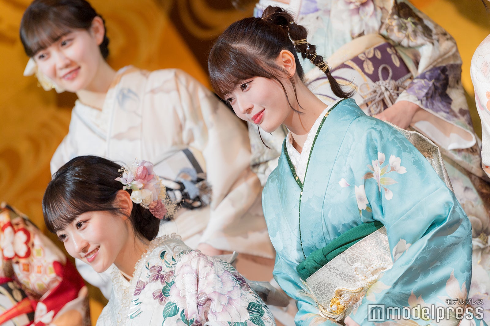 一ノ瀬美空、岩本蓮加（C）モデルプレス