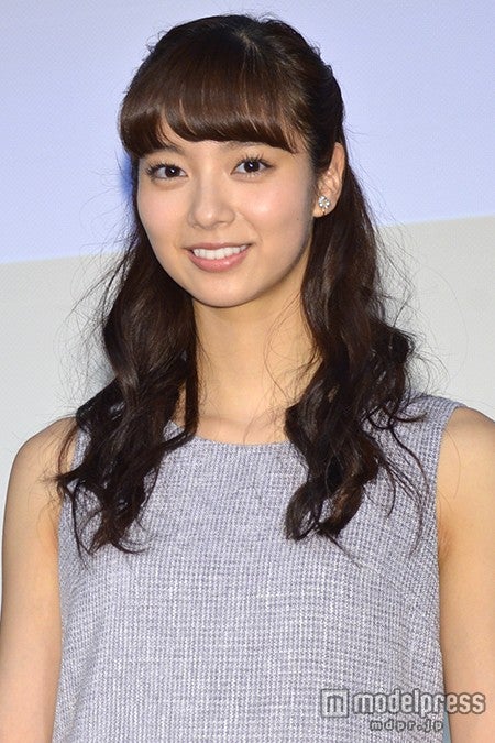 新川優愛 イケメン慣れしそうで怖い 変わった 職業病 を告白 モデルプレス