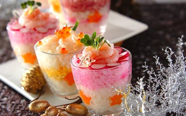 ウットリしちゃうほど可愛らしい、クリスマスカップ寿司