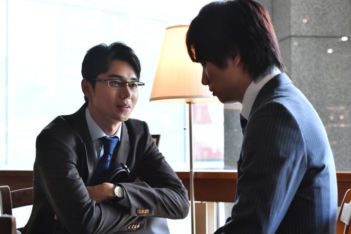 東出昌大、鈴木伸之/『あなたのことはそれほど』より(C)TBS