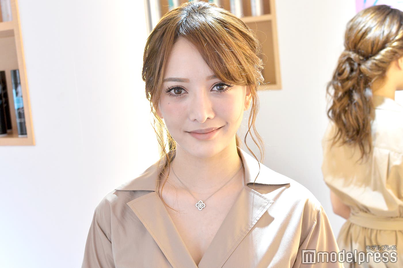 ヘアアレンジで可愛く変身(C)モデルプレス