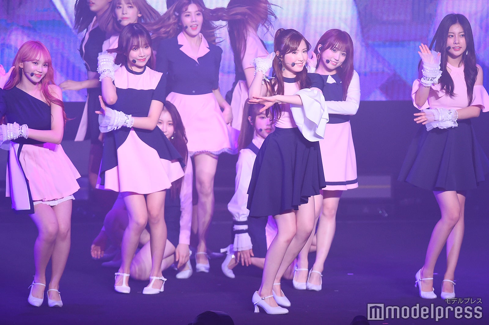 IZ*ONE（C）モデルプレス