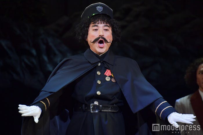 ケンプ警部(ムロツヨシ)(C)モデルプレス