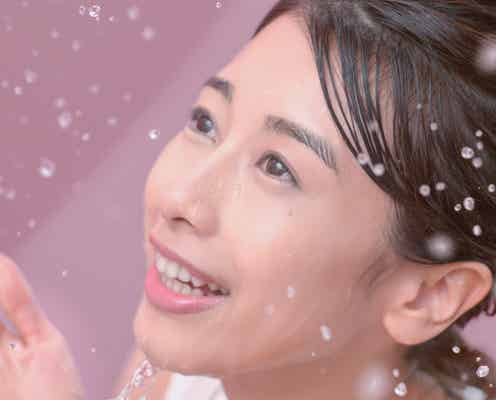 加藤綾子“気持ちよすぎるすっぴん”を初披露 ダイナミックな洗顔でさっぱり