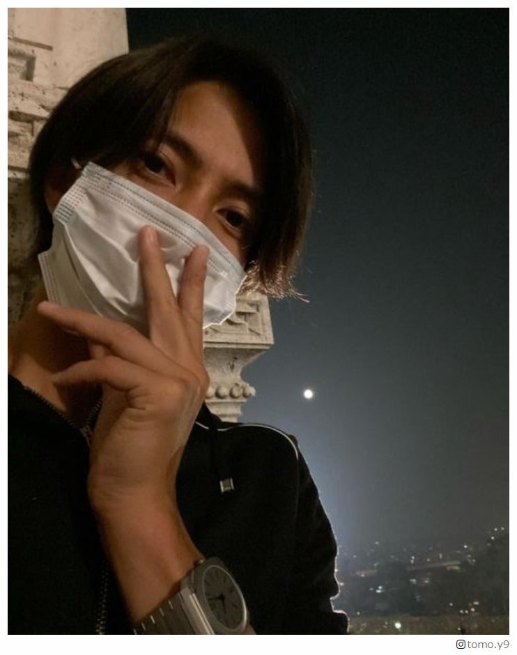 山下智久、フランスでの“夜の散歩”ショット公開に「景色が綺麗」「カッコいい」の声