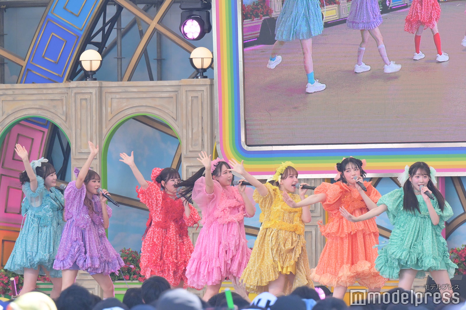 FRUITS ZIPPER（C）モデルプレス