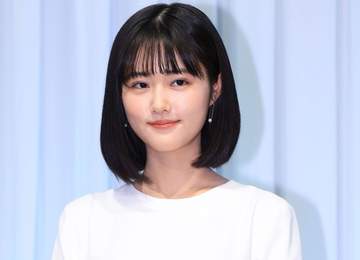 彫刻みたい！？原菜乃華「シルエットが綺麗すぎ」後ろ姿でファン魅了 「オタ活してる菜乃華ちゃんめっちゃ好き」