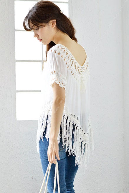 フリンジが可愛いボヘミアントップス「coca」2,690円（税込）／画像提供：coca