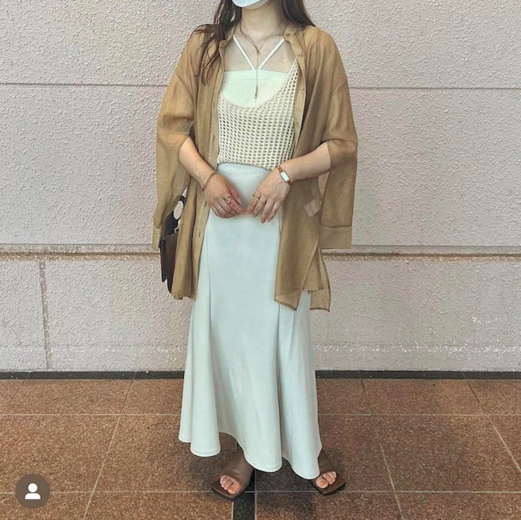 メッシュトップスのヘルシースタイル