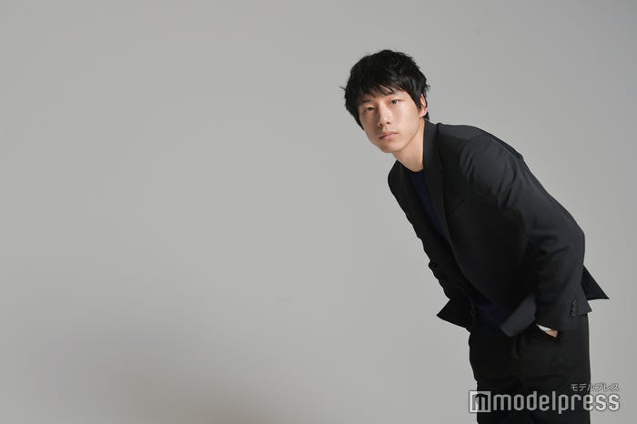 坂口健太郎(C)モデルプレス