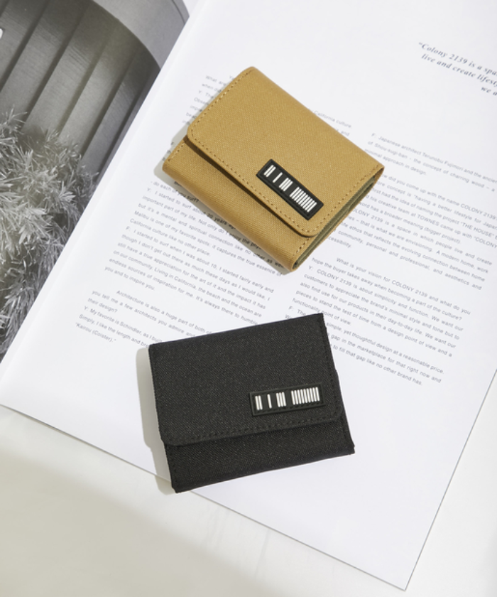 シリコンワッペン付き三つ折り財布